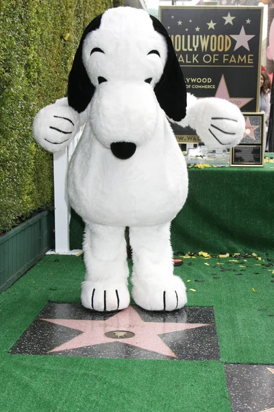 Cérémonie Snoopy Hollywood Walk of Fame — Photo