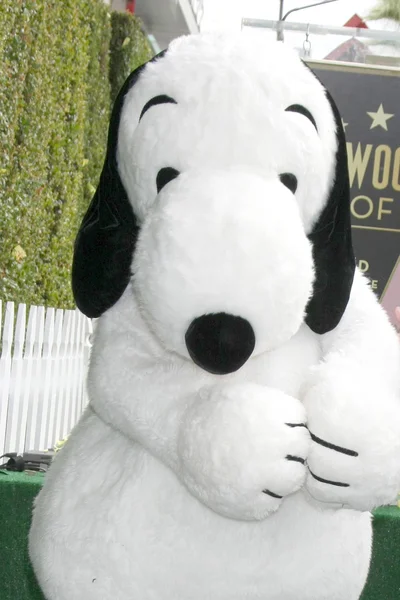 Ceremonia del Paseo de la Fama de Snoopy Hollywood — Foto de Stock