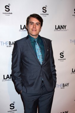 aktör Nicholas Hearst