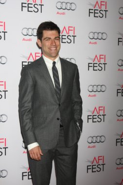 aktör Max Greenfield