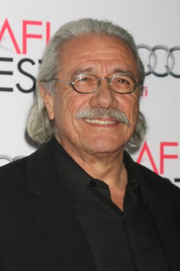 Edward James Olmos