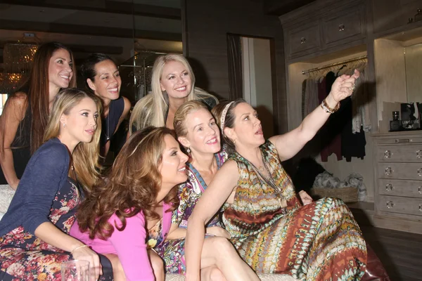 Alex Meneses and friends, Jadyn Douglas, Penelope Ann Miller, Joely Fisher, Angeline-Rose Troy — ストック写真