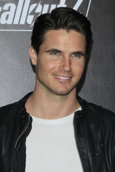 Actor Robbie Amell — Stock Photo, Image