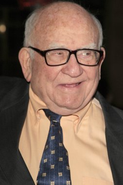 aktör Ed Asner