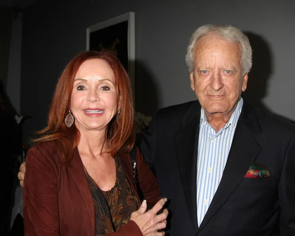 Jackie Zeman, Nicolas Coster — Stockfoto