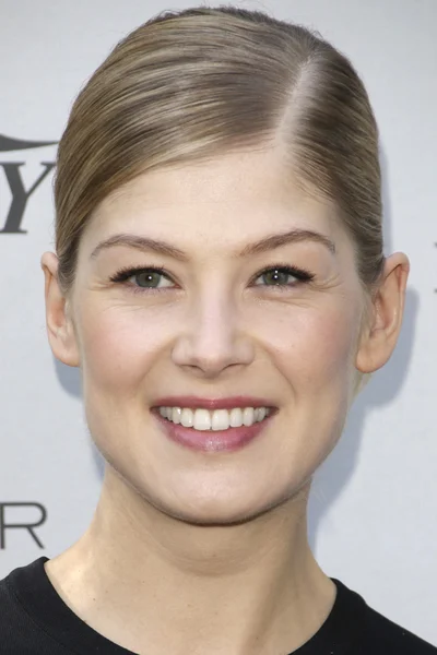 Actress Rosamund Pike — Stock fotografie