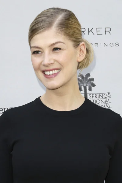 Actress Rosamund Pike — Stock fotografie