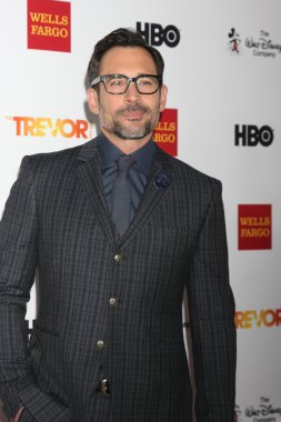 aktör Lawrence Zeryan