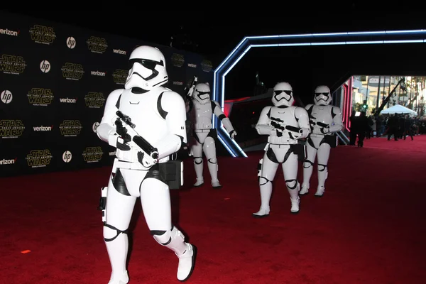 Storm Troopers a Star Wars: La Forza risveglia la prima mondiale — Foto Stock