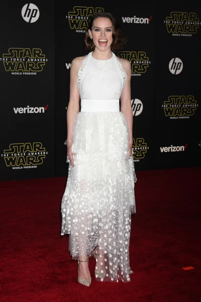 Aktris Daisy Ridley — Stok fotoğraf