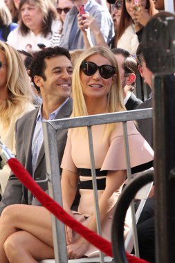 Fred Savage, Gwyneth Paltrow