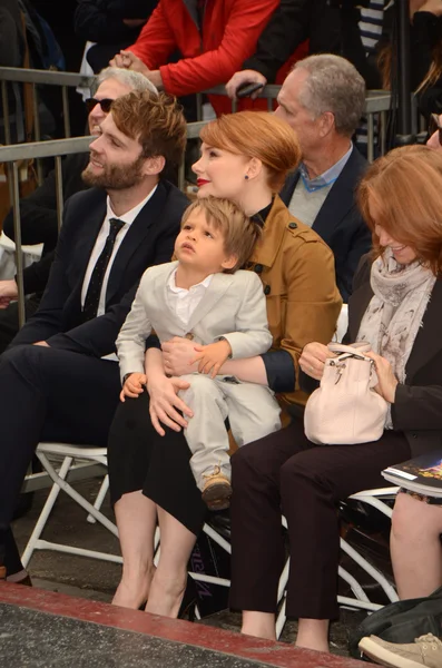 Seth Gabel, Bryce Dallas Howard, Theodore Gabel — Fotografia de Stock