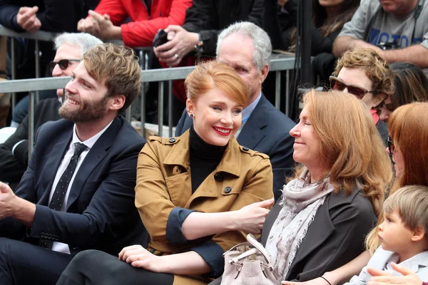 Seth Gabel, Bryce Dallas Howard, Theodore Gabel, Cheryl Howard — Zdjęcie stockowe