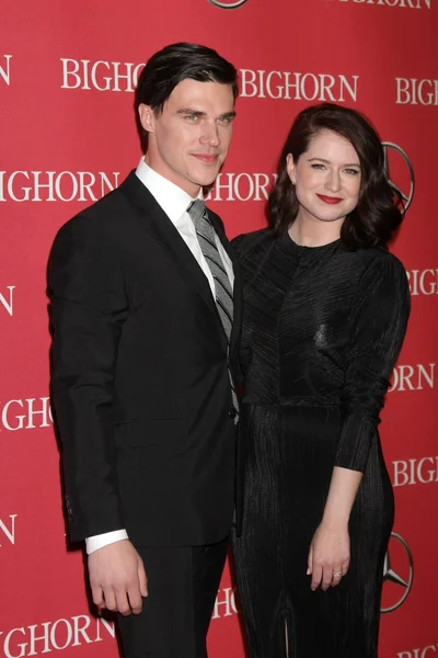 Finn Wittrock, Sarah Roberts — Stockfoto