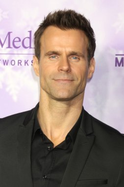 oyuncu Cameron Mathison
