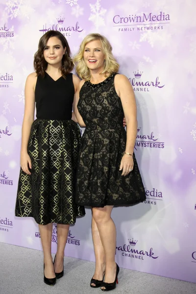 Bailee Madison, Alison Sweeney — Stockfoto