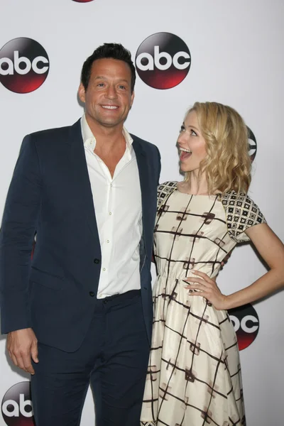 Josh Hopkins, Johanna Brady — Stock Photo, Image