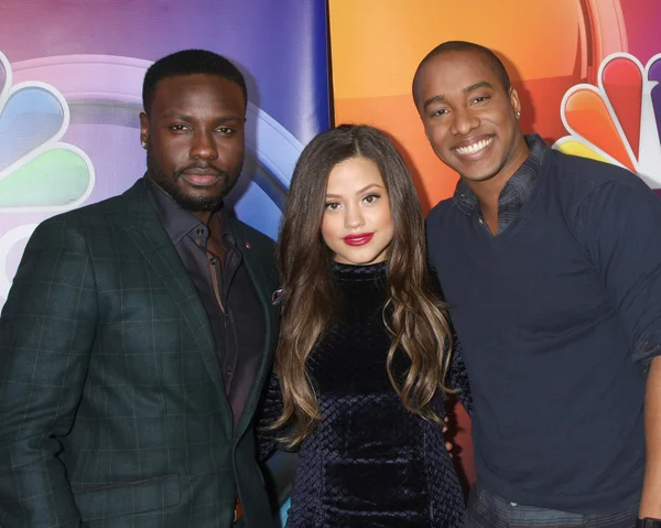 Dayo Okeniyi, Sarah Jeffery, Hampton Fluker — Stockfoto