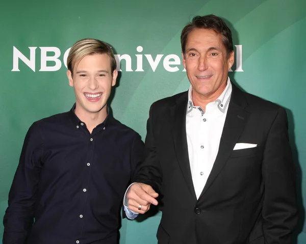 Tyler Henry, Michael Corbett — Foto de Stock