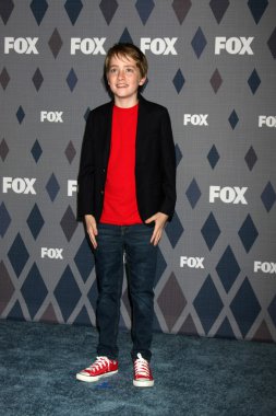 aktör Connor Kalopsis