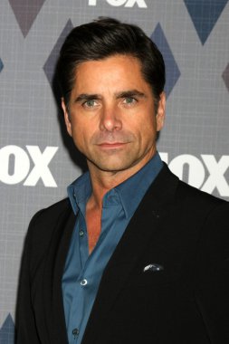aktör John Stamos