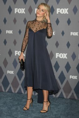 Oyuncu Julianne Hough