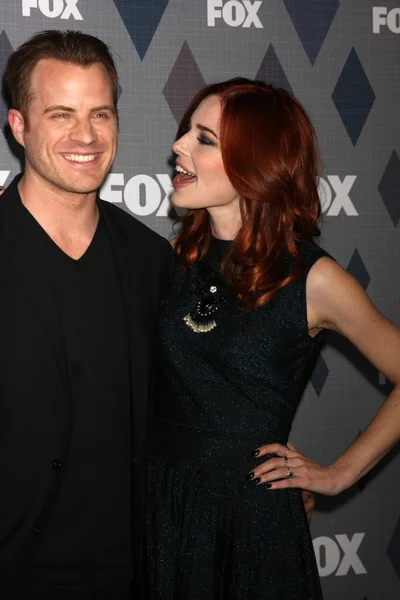 Robert Kazinsky, Chloe Dykstra — Stok fotoğraf