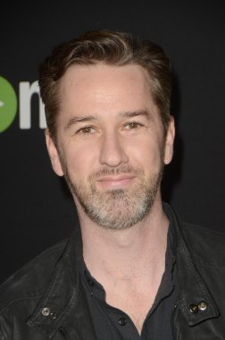 actor Andrew Burlinson