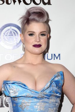 şarkıcı Kelly Osbourne