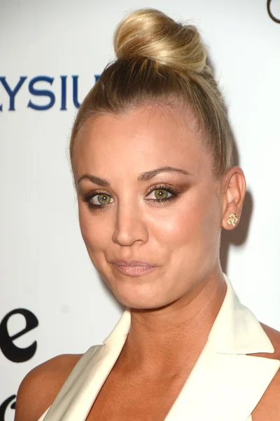 Skådespelerskan Kaley Cuoco — Stockfoto