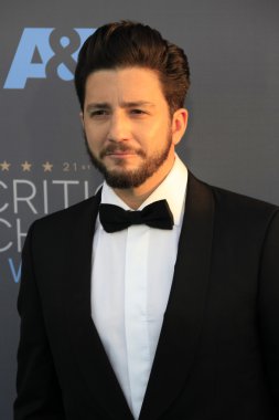 actor John Magaro