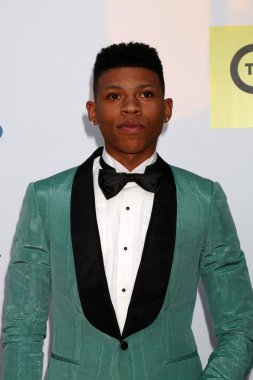 Bryshere Yazz Gri