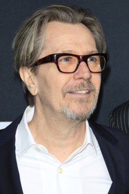 aktör Gary Oldman