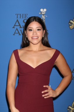 aktris Gina Rodriguez