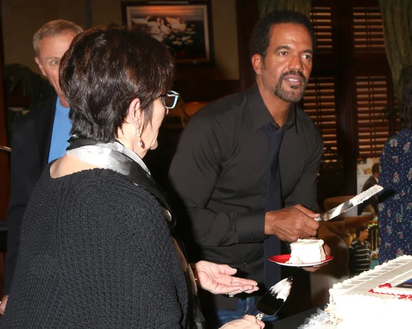 Kristoff St John festeggia i 25 anni alla YnR — Foto Stock