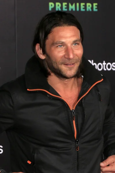 Acteur Zach McGowan — Photo