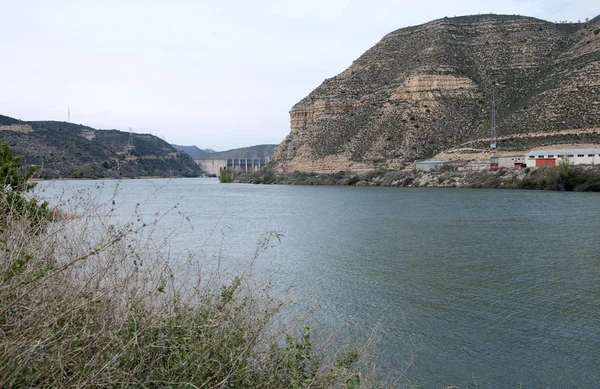 Presa del embalse de Mequinenza —  Fotos de Stock