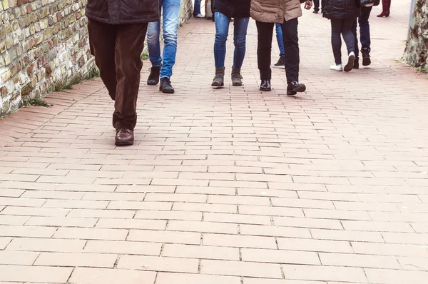 Lidé chodící po ulici — Stock fotografie