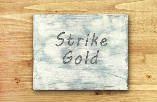Motivasyonel ifade Not, Strike Gold üye — Stok fotoğraf