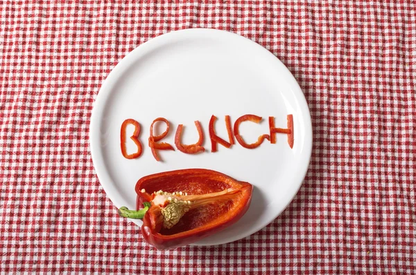 Forma de pimiento Brunch en el plato — Foto de Stock