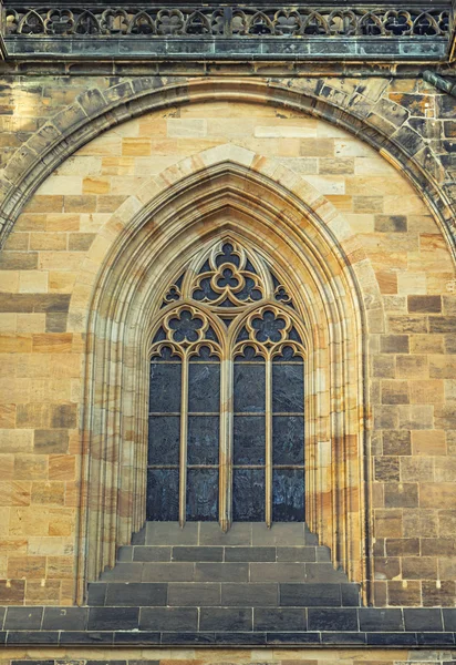 Details of window St. Vitus Cathedral in Prague. — Stock Photo, Image