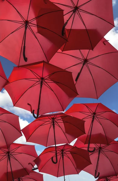 Lots of red umbrella street decoration. — Stock Photo, Image