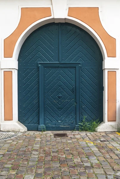 Vecchia porta in legno . — Foto Stock