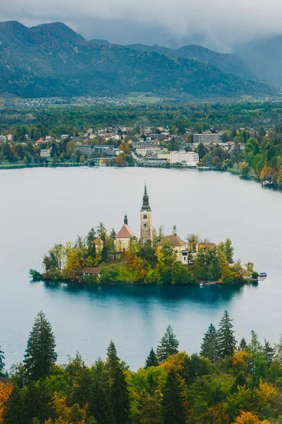 Beautiful autumnal aerial panoramic view of Lake Bled, Slovenia, Europe(Osojnica) — Stock Photo, Image