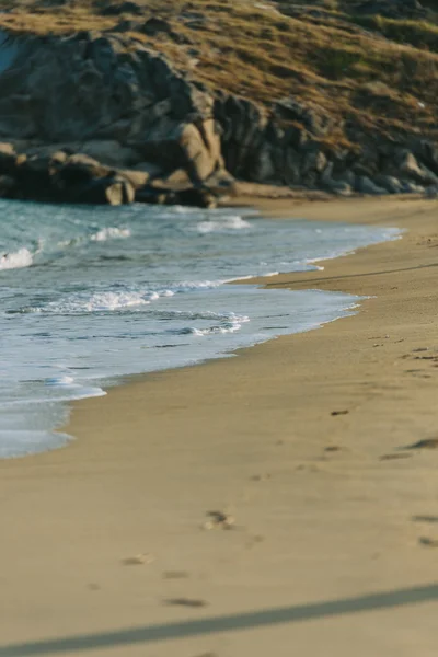 Deniz dalgası kumsalda — Stok fotoğraf