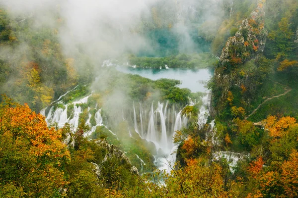 Greatest waterfalls in Plitvice National Park, Croatia UNESCO world heritage site — Stock Photo, Image