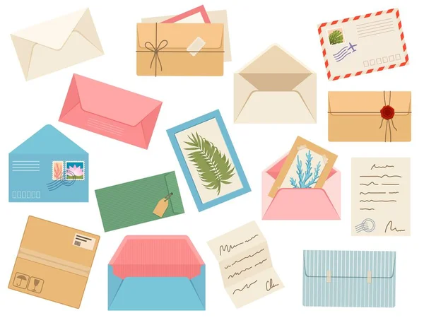 Brev, kort och kuvert. Vykort, brevpost med poststämpel, vaxförsegling och frimärke, lapp och öppet handgjort kuvert, vektorset — Stock vektor