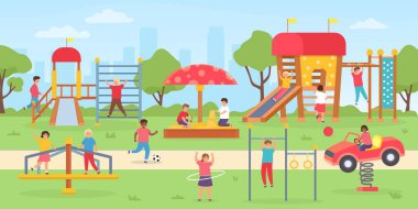 Parktaki çocuk parkı. Bir grup çocuk dışarıda, salıncaklarda, kaydırak ve oyun evinde oynuyorlar. Kız ve erkek vektör sahneli düz şehir parkı