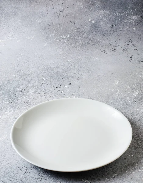 Blue Concrete Textured Background Design Ceramic Plate Food Copy Space — Stock Photo, Image