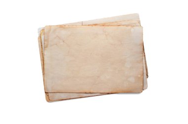 Eski, kirli kağıt parçaları. Uzayı kopyala Beyazda izole edilmiş